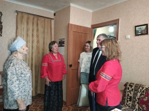 В Заинске поздравили 95-летнюю юбиляршу