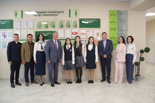 В Заинске две одноклассницы сдали ЕГЭ на 100 баллов