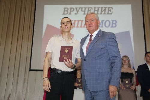 Выпускники Заинского политехнического колледжа получили дипломы