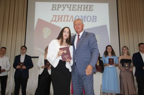 Зәй политехник көллиятендә 141 яшь кеше дипломлы булды