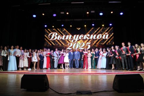 В Заинске состоялся выпускной бал