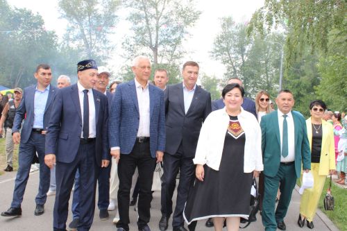 Сабантуй төбәкләрне берләштерә