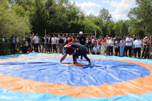 Сабантуй төбәкләрне берләштерә