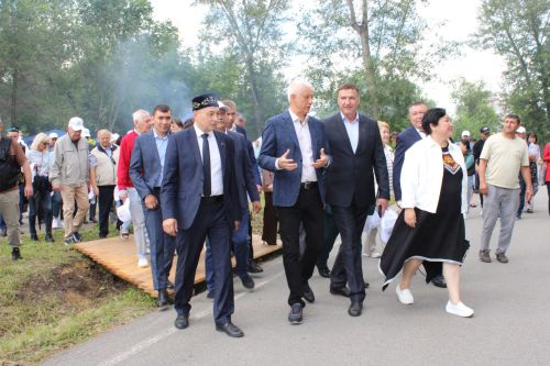 Сабантуй төбәкләрне берләштерә