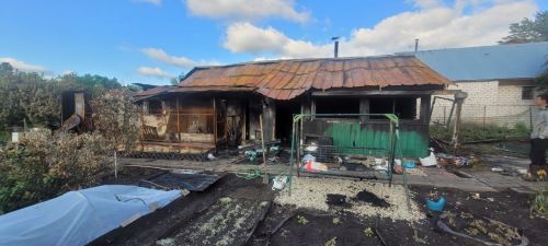 Пожар в Заинске: сгорели баня и хозяйственная постройка