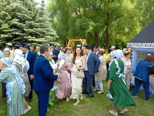 Төрле мәйданчыкларда – кунакчыллык