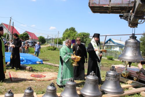 Югары Баграж чиркәвенә кач куелды һәм чаңнар изгеләндерелде