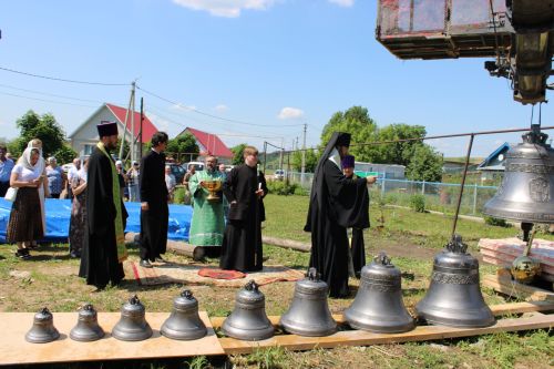 Югары Баграж чиркәвенә кач куелды һәм чаңнар изгеләндерелде