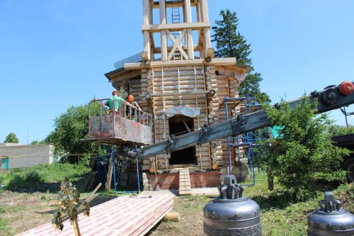 Югары Баграж чиркәвенә кач куелды һәм чаңнар изгеләндерелде