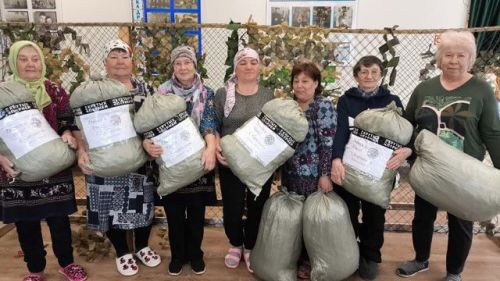 «Своих не бросаем»: жители Карманово продолжают помогать участникам СВО