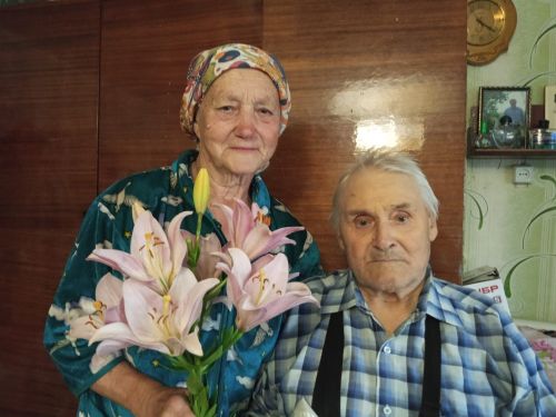 106 лет семейного стажа на две пары из Заинска