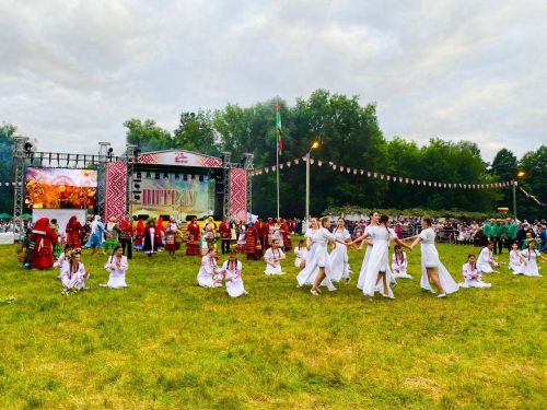 Кайтыгыз, сез, Питрау бәйрәменә