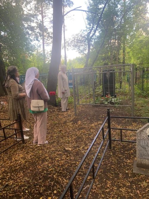 Заинцы почтили память татарского писателя Суббуха Рафикова