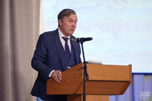 Ренат Валиуллин: Исключение термина «родной язык» противоречит Конституции