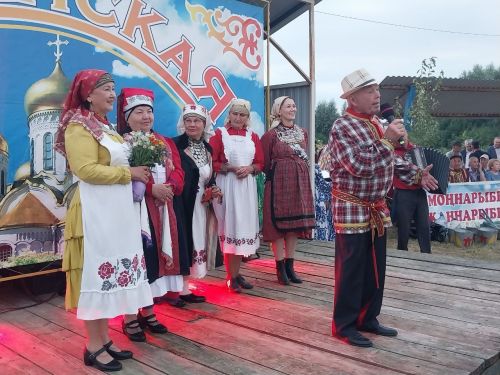 Казанская в Светлом Озере: хороводы у костра, игры и вековые традиции