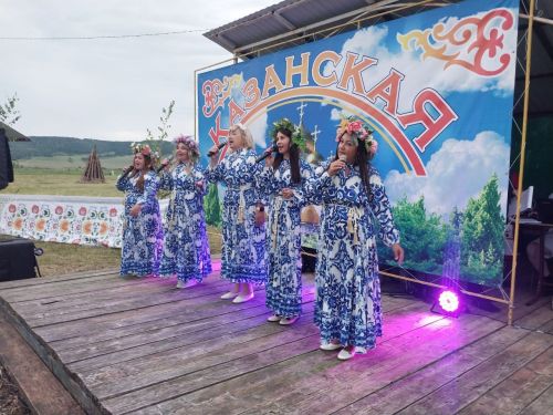 Казанская в Светлом Озере: хороводы у костра, игры и вековые традиции