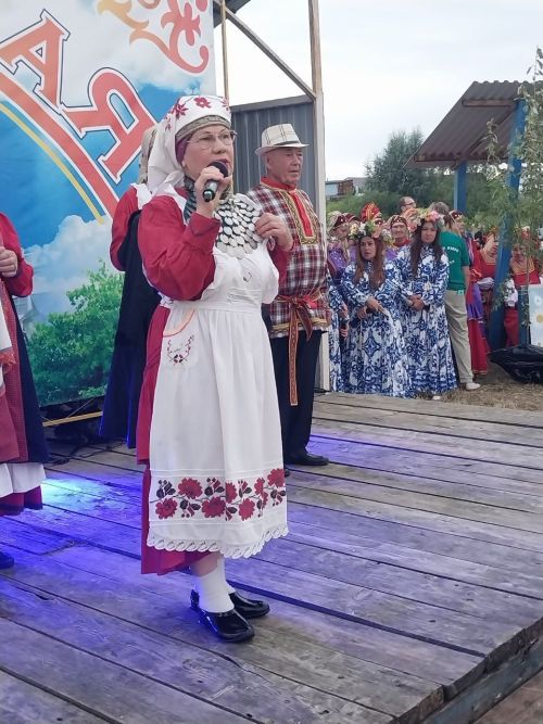 Казанская в Светлом Озере: хороводы у костра, игры и вековые традиции