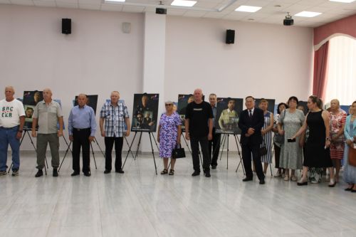 Зәйдә «Герой әтисе» күргәзмәсе ачылды