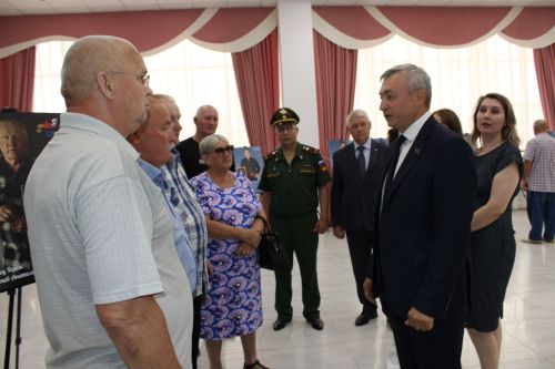 Зәйдә «Герой әтисе» күргәзмәсе ачылды