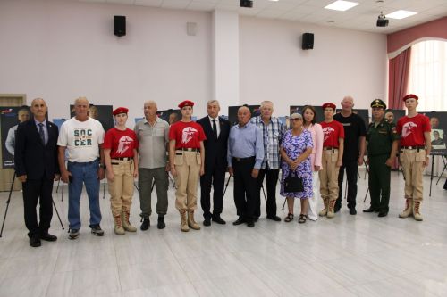 Зәйдә «Герой әтисе» күргәзмәсе ачылды