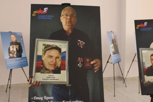 Зәйдә «Герой әтисе» күргәзмәсе ачылды