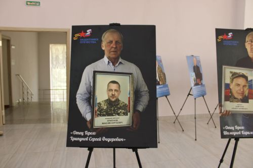 Зәйдә «Герой әтисе» күргәзмәсе ачылды