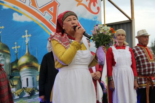 Якты Күлдә аутентик керәшен костюмнары конкурсы узды