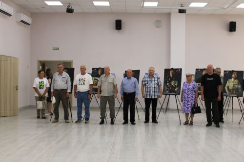 Зәйдә «Герой әтисе» күргәзмәсе ачылды