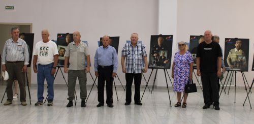 Зәйдә «Герой әтисе» күргәзмәсе ачылды