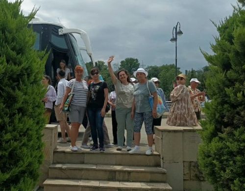 «Мы не стареем, мы танцуем!» — секрет молодости ансамбля ветеранов из Заинска