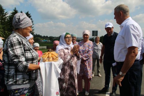 Разиф Каримов лично проверил ход благоустройства: какие объекты преобразились в Заинске?