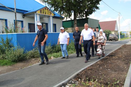Разиф Каримов лично проверил ход благоустройства: какие объекты преобразились в Заинске?