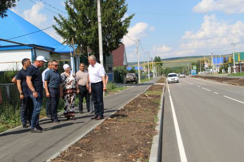 Разиф Каримов лично проверил ход благоустройства: какие объекты преобразились в Заинске?