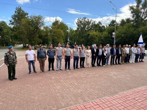 В Заинске почтили память героев флота