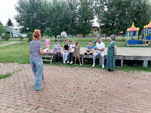 Дорогами добра: в Заинске отметили Международный день дружбы веселыми играми и сладкими угощениями