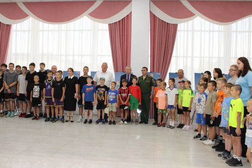 Зәй районы башлыгы “Герой әтисе” фотокүргәзмәсе белән танышты