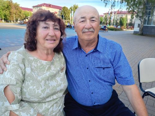 Зәйдә зур түгәрәк гаилә бәйрәмнәрен билгеләп үтүчеләр хөрмәтләнде
