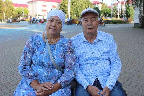В Заинске семья Барсуковых награждена медалью «За любовь и верность»