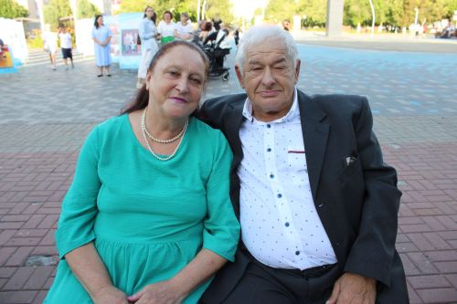 В Заинске семья Барсуковых награждена медалью «За любовь и верность»