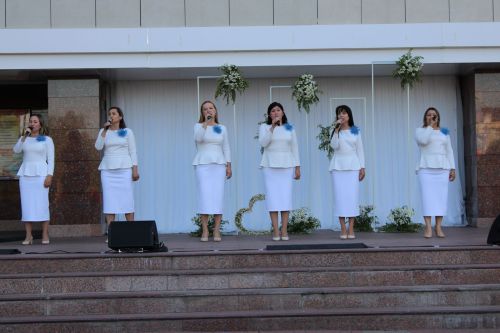 В Заинске семья Барсуковых награждена медалью «За любовь и верность»