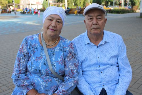 В Заинске семья Барсуковых награждена медалью «За любовь и верность»