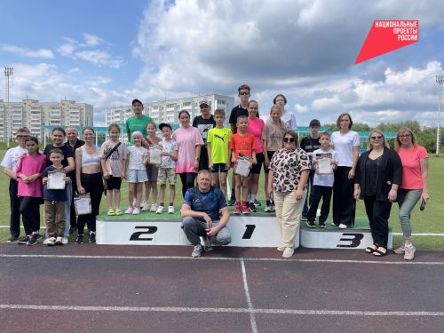 Спортивный праздник семьи: в Заинске прошли соревнования, посвященные Дню семьи, любви и верности