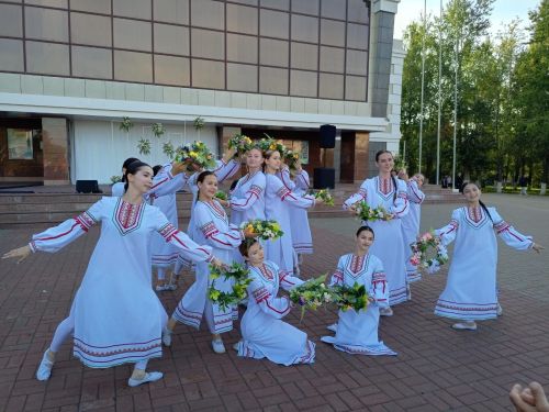Зәйдә зур түгәрәк гаилә бәйрәмнәрен билгеләп үтүчеләр хөрмәтләнде