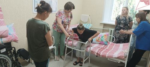 Обучение искусству заботы проходит в Заинской «Школе ухода»