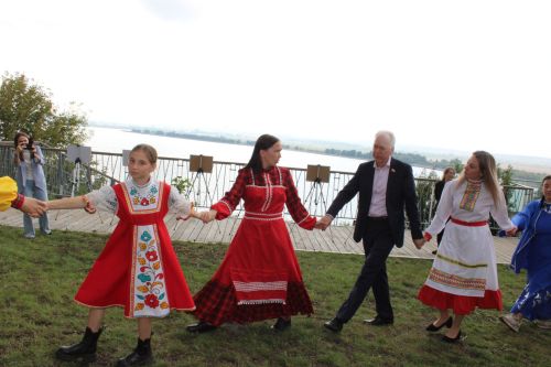 Фестиваль добрососедства «Наш двор» проходит в Заинске