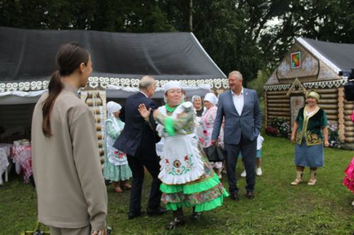Зәйдә “Безнең ишегалды” игелекле күршеләр фестивале узды