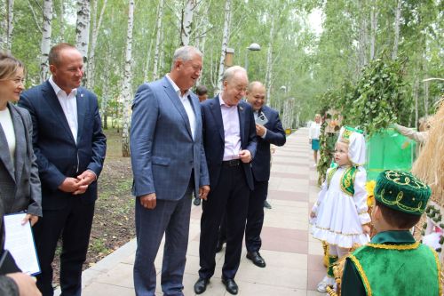 Фестиваль добрососедства «Наш двор» проходит в Заинске