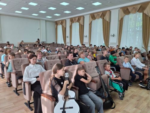 Виктор Цой жив: в Заинске прошел вечер памяти легенды русского рока