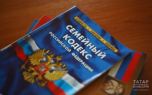 Алименты и государственная поддержка: как начисляются детские пособия в 2025 году