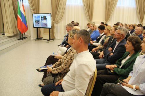 Глава Заинского района Разиф Каримов отчитался перед заинцами о проделанной работе и обозначил планы на будущее